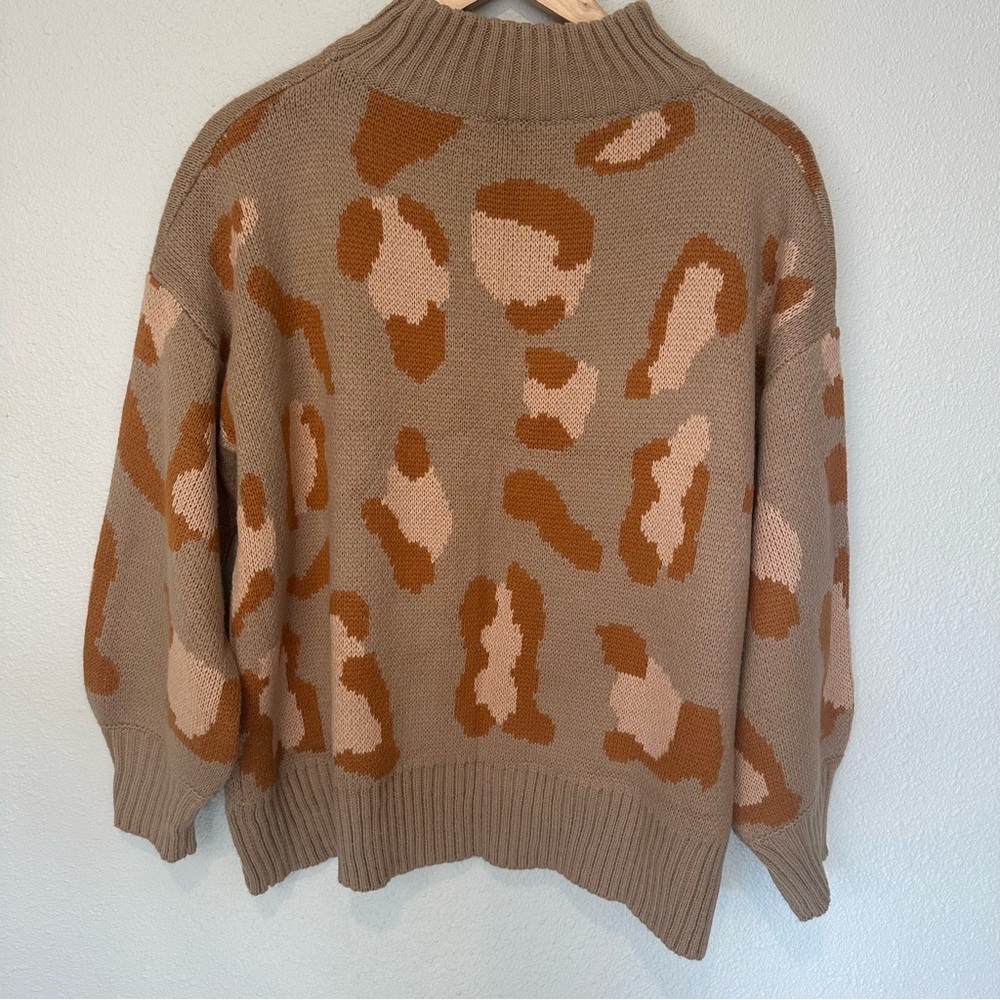 The Unbranded Brand Stylish Cowl Neck Sweater in Tan and Orange M - Picture 10 of 11